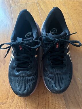 ASICS Women’s Black Running Sneakers with Purple Soles